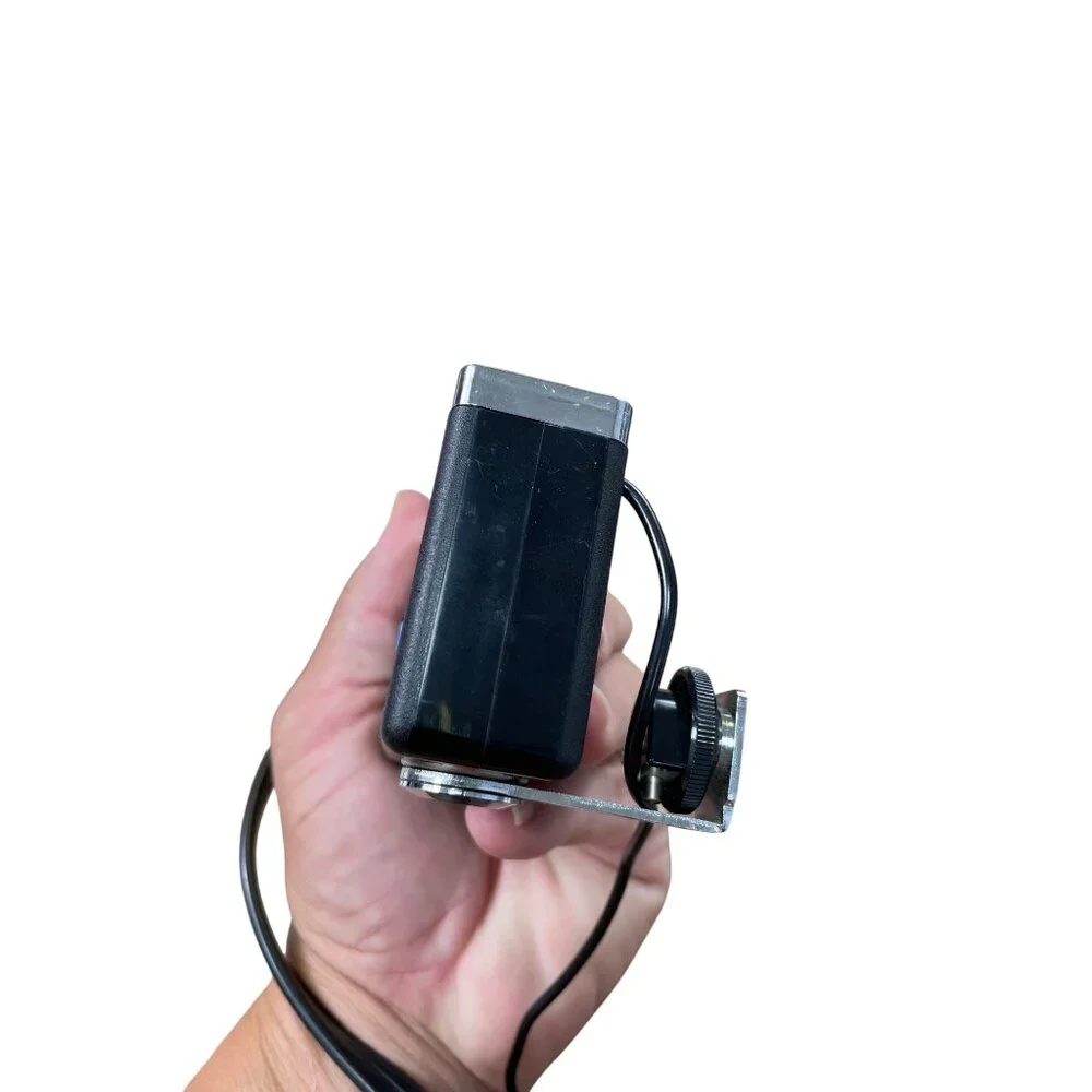 Vintage Vivitar 160 vintage Electronic Flash 117v/ 60HS 30Va Unit SKU 8800